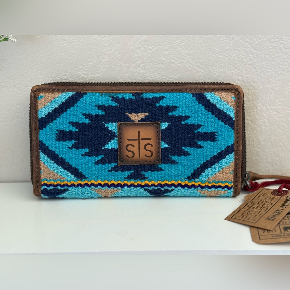 SOLD! STS Mojave Sky Ladies Bifold Wallet